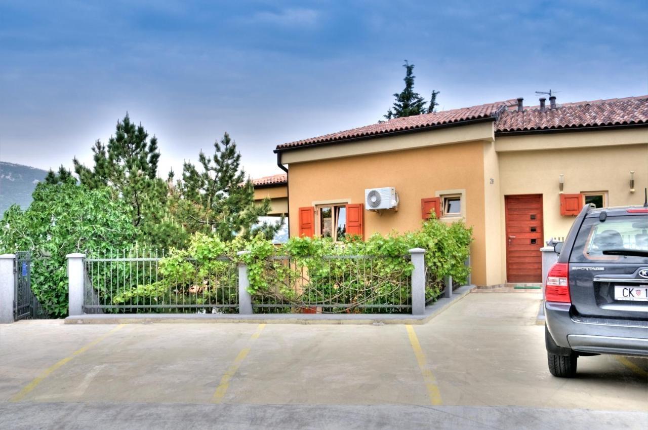 Apartments Casia Baška Eksteriør bilde