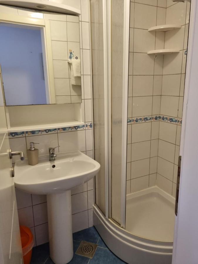 Apartments Casia Baška Eksteriør bilde