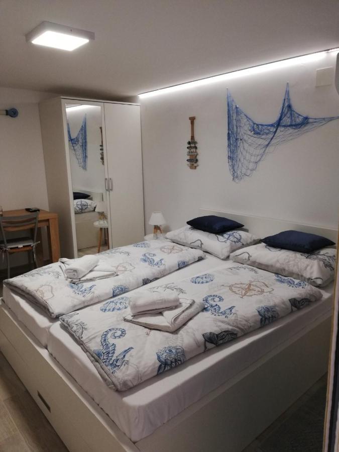 Apartments Casia Baška Eksteriør bilde