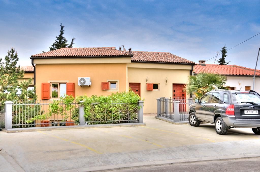 Apartments Casia Baška Eksteriør bilde
